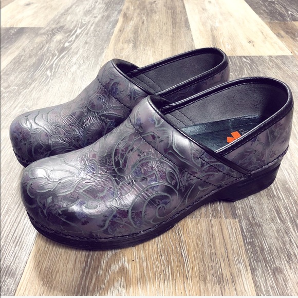 dansko metallic floral nubuck